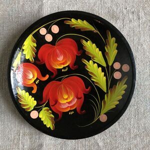 Vintage Hand painted Russian Black Lacquered Tole Painted 6" Round Wood Plate
